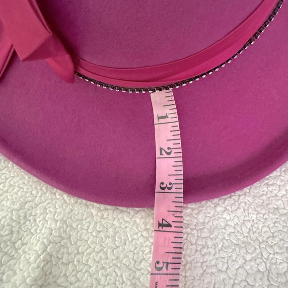 Imported Ra’mani Vintage Wool felt magenta hat with cranberry velvet headband. - Picture 7 of 8